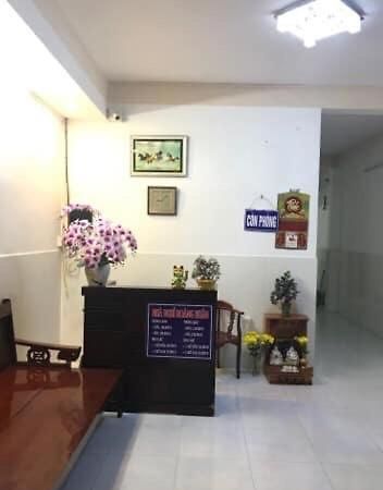 Nha Nghi Hoang Huan Hotel Long Xuyen Bagian luar foto